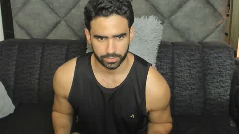 Snapshot of bradleymartin7 chatting on February 6, 1:10 am bradleymartin7 online show from February 6, 1:10 am