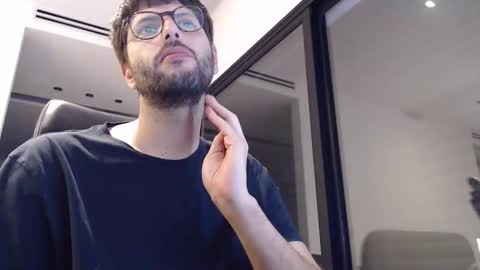 brads online show from December 4, 6:17 pm