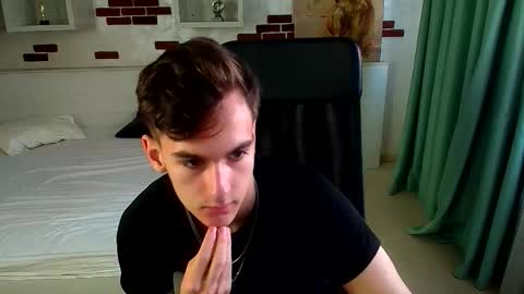 Snapshot of bradyflint chatting on November 3, 7:31 am BradyFlint online show from November 3, 7:31 am