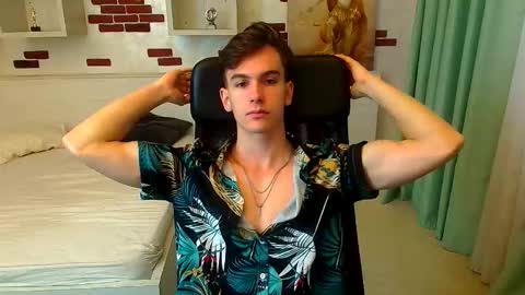 Snapshot of bradyflint chatting on November 4, 5:28 am BradyFlint online show from November 4, 5:28 am