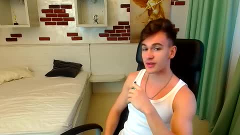 Snapshot of bradyflint chatting on November 12, 6:03 am BradyFlint online show from November 12, 6:03 am