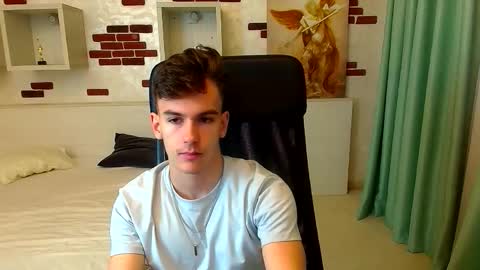 Snapshot of bradyflint chatting on November 13, 5:17 am BradyFlint online show from November 13, 5:17 am