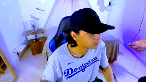 B R A N D online show from December 15, 5:34 am