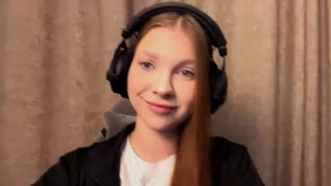 Snapshot of brandamatteson chatting on November 7, 4:18 pm Alice online show from November 7, 4:18 pm