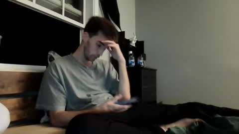 Snapshot of brandon255225 chatting on March 1, 4:36 am brandon255225 online show from March 1, 4:36 am