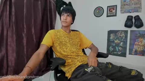 Snapshot of brandonstonexl chatting on September 24, 6:44 pm Brandon Stone online show from September 24, 6:44 pm