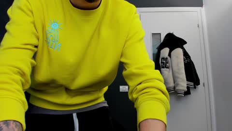 Snapshot of brandontatex chatting on December 9, 3:54 pm BrandonTateX online show from December 9, 3:54 pm