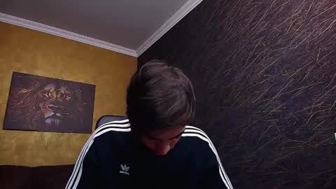 Snapshot of brandontatex chatting on December 16, 1:43 pm BrandonTateX online show from December 16, 1:43 pm