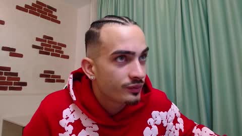 Snapshot of brandontatex chatting on December 20, 3:10 pm BrandonTateX online show from December 20, 3:10 pm