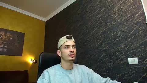 Snapshot of brandontatex chatting on January 8, 3:39 pm BrandonTateX online show from January 8, 3:39 pm