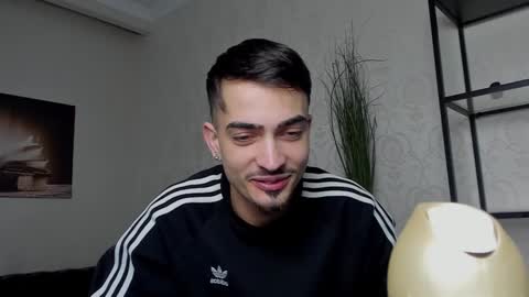 Snapshot of brandontatex chatting on January 22, 9:57 am BrandonTateX online show from January 22, 9:57 am