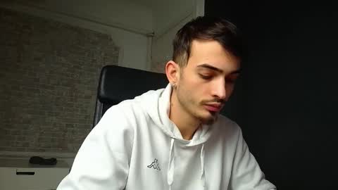 Snapshot of brandontatex chatting on February 1, 1:09 pm BrandonTateX online show from February 1, 1:09 pm