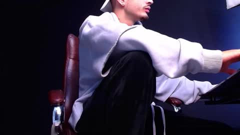 Snapshot of brandontatex chatting on September 26, 10:19 am BrandonTateX online show from September 26, 10:19 am