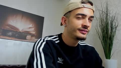 Snapshot of brandontatex chatting on October 16, 4:46 am BrandonTateX online show from October 16, 4:46 am