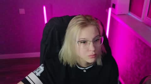 Belle  online show from January 23, 2:44 am