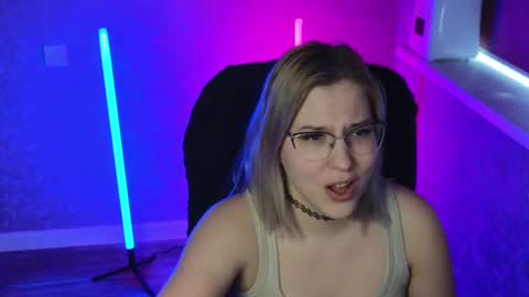 Belle  online show from March 7, 8:13 am