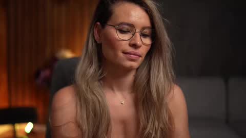 Snapshot of brandywhite chatting on March 7, 10:56 am Alex online show from March 7, 10:56 am