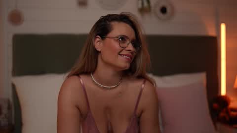 Alex online show from February 19, 4:52 am