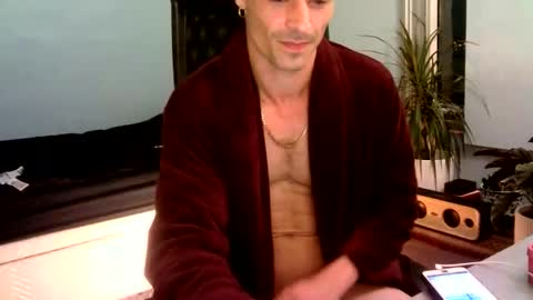 Bratdownunder online show from September 13, 2:44 am