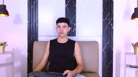 Snapshot of bratt_sanderz chatting on March 3, 11:49 am Bratt Sanderz online show from March 3, 11:49 am