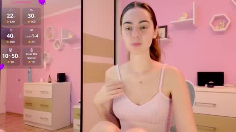 Annie online show from October 8, 5:10 pm