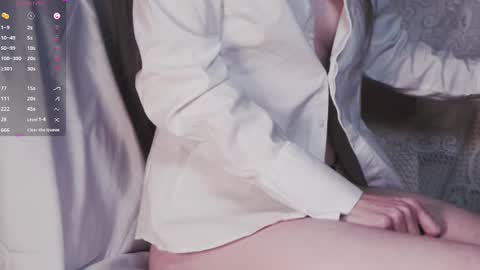 Snapshot of brattymuse chatting on November 2, 6:05 am Evelyn .  online show from November 2, 6:05 am