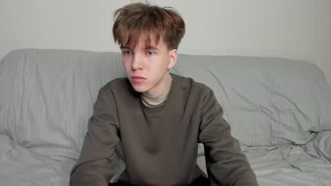 Snapshot of braxiboy chatting on December 10, 10:49 am Brax online show from December 10, 10:49 am