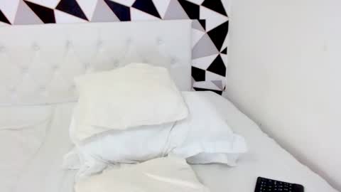 Snapshot of braziliangirl191 chatting on February 13, 11:15 pm Alice online show from February 13, 11:15 pm