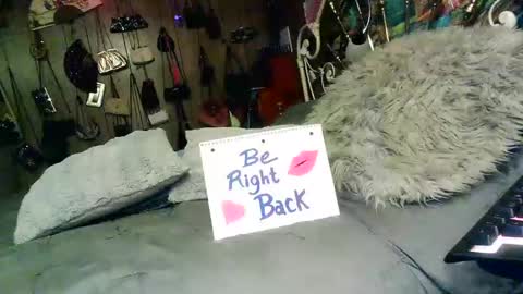 breezywinds963 online show from October 31, 7:48 pm