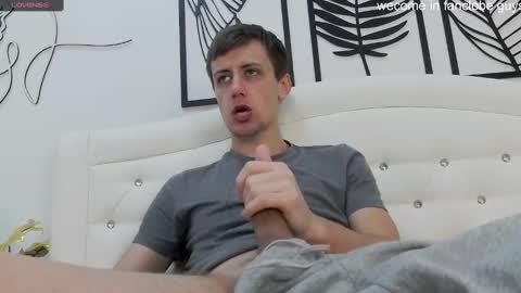 Snapshot of brell_line chatting on February 9, 7:49 am Brelland online show from February 9, 7:49 am