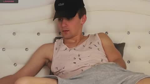 Snapshot of brell_line chatting on February 11, 1:41 pm Brelland online show from February 11, 1:41 pm