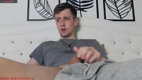 Snapshot of brell_line chatting on March 11, 4:43 am Brelland online show from March 11, 4:43 am