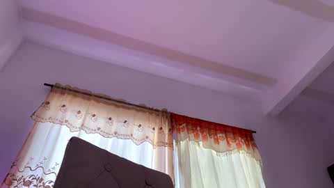 Snapshot of brenda_lott chatting on February 9, 1:46 pm Brenda online show from February 9, 1:46 pm