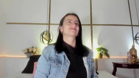 Snapshot of brendacantorel chatting on November 6, 11:44 am MeganBeaked online show from November 6, 11:44 am