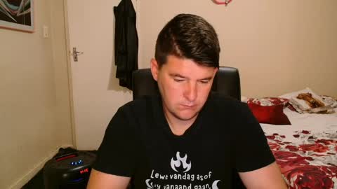 ask me lol online show from April 15, 3:13 am