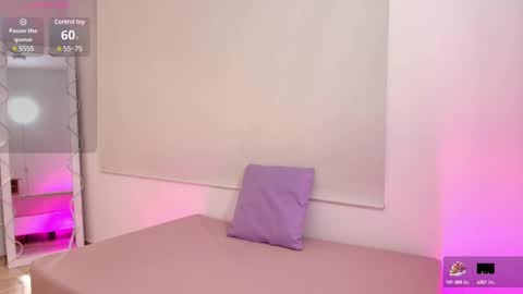 BRENDDA  online show from February 14, 3:43 am