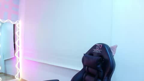 BRENDDA  online show from December 5, 3:37 am