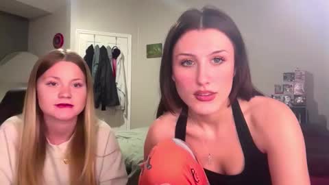 Snapshot of briadominick chatting on November 14, 2:21 am Brianna3 online show from November 14, 2:21 am