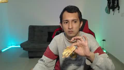 Snapshot of brian_sweetx chatting on March 8, 2:12 am Brian sweetx Independent online show from March 8, 2:12 am