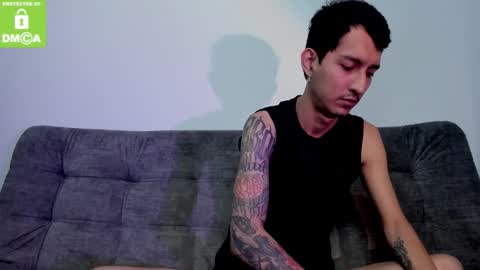 Snapshot of brian_sweetx chatting on December 4, 10:29 pm Brian sweetx Independent online show from December 4, 10:29 pm