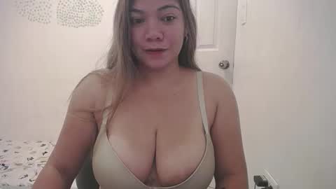 Snapshot of briana_lovexx chatting on October 6, 12:52 am Briana online show from October 6, 12:52 am