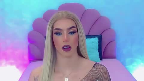 Snapshot of briana_sex32 chatting on December 11, 7:53 am BRIANA online show from December 11, 7:53 am