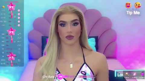 Snapshot of briana_sex32 chatting on December 23, 2:35 am BRIANA online show from December 23, 2:35 am