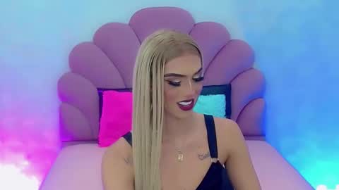 Snapshot of briana_sex32 chatting on January 7, 5:22 am BRIANA online show from January 7, 5:22 am