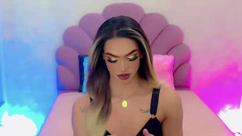 Snapshot of briana_sex32 chatting on January 29, 5:19 am BRIANA online show from January 29, 5:19 am