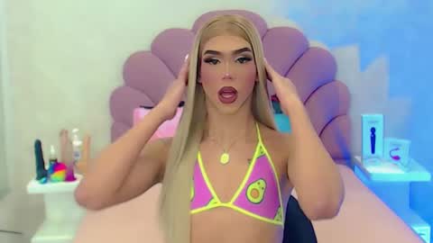 Snapshot of briana_sex32 chatting on February 27, 8:39 am BRIANA online show from February 27, 8:39 am