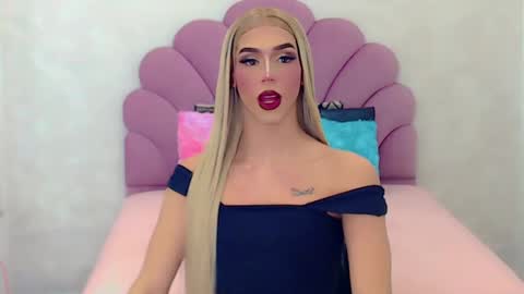 Snapshot of briana_sex32 chatting on March 6, 5:14 am BRIANA online show from March 6, 5:14 am