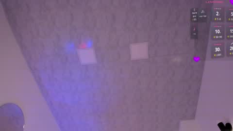 Snapshot of brianna_bigboobs chatting on April 23, 12:29 pm online show from April 23, 12:29 pm