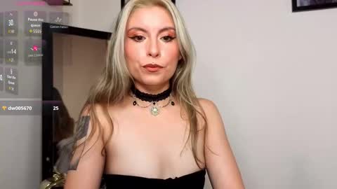 Snapshot of brianna_smoke chatting on September 24, 5:16 pm brianna online show from September 24, 5:16 pm