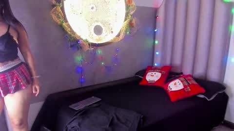 Snapshot of briannaa_03 chatting on December 19, 4:08 am Briana online show from December 19, 4:08 am